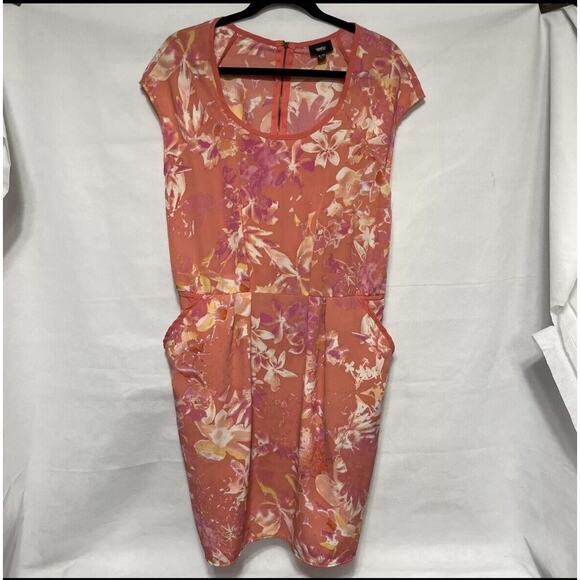 Mossimo Dress Size XL Knee Length Floral Pattern With Pockets - Picture 1 of 10